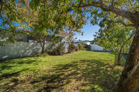 Photo of property in 32 Aberdeen Avenue, Takaro, Palmerston North, 4412