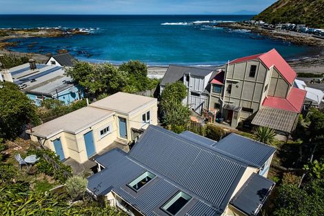 Photo of property in 48u4 Owhiro Bay Parade, Owhiro Bay, Wellington, 6023