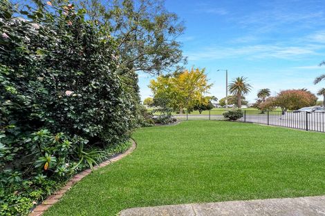 Photo of property in 71 Douglas Mclean Avenue, Marewa, Napier, 4110