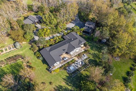 Photo of property in 1410 Old North Road, Helensville, 0875