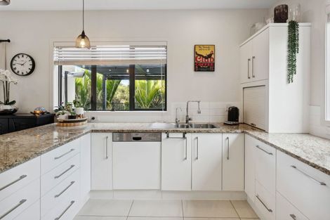 Photo of property in Point Ridge, 130 Gills Road, Albany Heights, Auckland, 0632