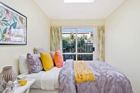 Photo of property in 11 Avion Terrace, Raumati Beach, Paraparaumu, 5032