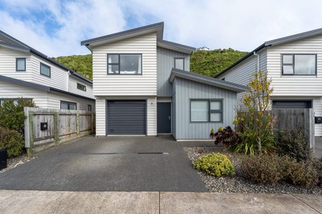 Photo of property in 65 Melksham Drive, Churton Park, Wellington, 6037