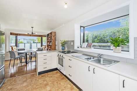 Photo of property in 27 Boston Avenue, Hornby, Christchurch, 8042