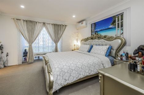 Photo of property in 30 Kuaka Drive, Takanini, 2112