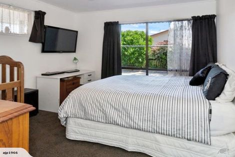 Photo of property in 9 Ludlow Place, Parklands, Christchurch, 8083