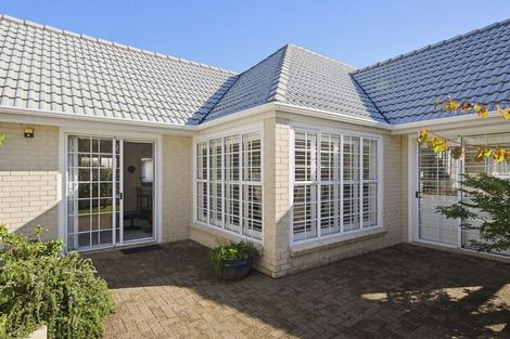 Photo of property in 1 Maple Lane, Waikanae, 5036