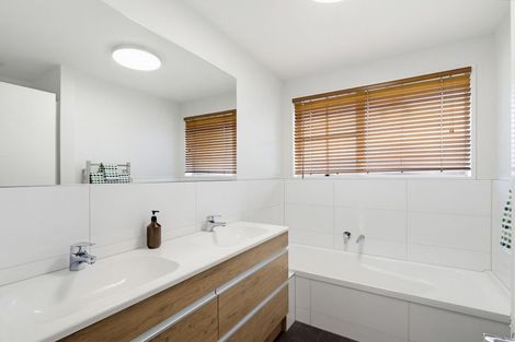 Photo of property in 2/63 Gainsborough Street, Hoon Hay, Christchurch, 8025