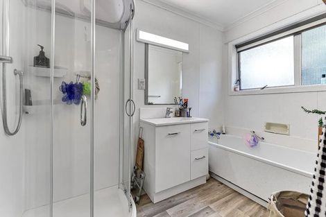 Photo of property in 3 Dillon Place, Hamilton East, Hamilton, 3216