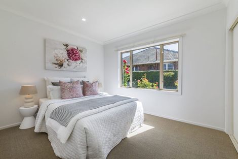 Photo of property in 15 Solway Avenue, Ilam, Christchurch, 8041