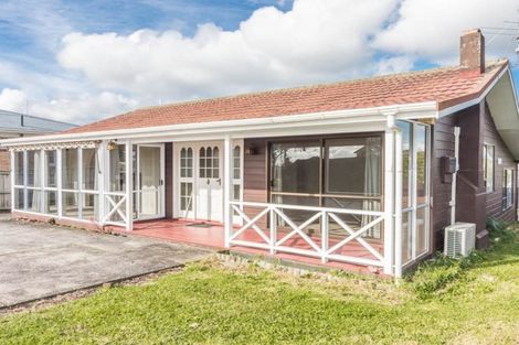 Photo of property in 170 Titirangi Road, New Lynn, Auckland, 0600
