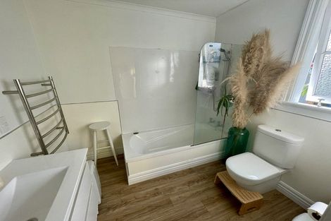 Photo of property in 30 Awamutu Grove, Waiwhetu, Lower Hutt, 5010
