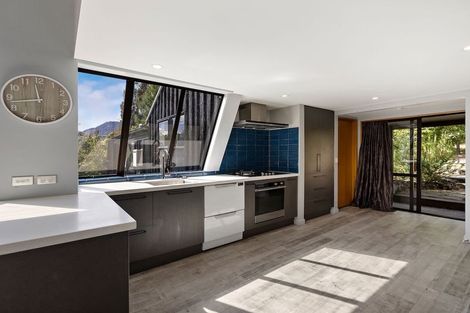 Photo of property in 49b Goldfield Heights, Queenstown, 9300