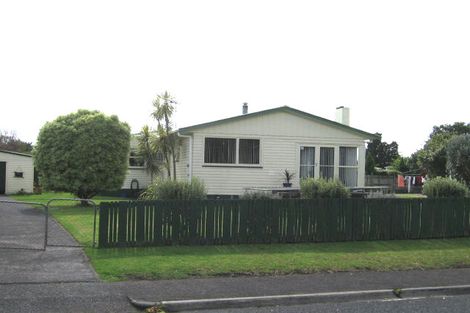 Photo of property in 13 Brennan Avenue, Te Atatu Peninsula, Auckland, 0610