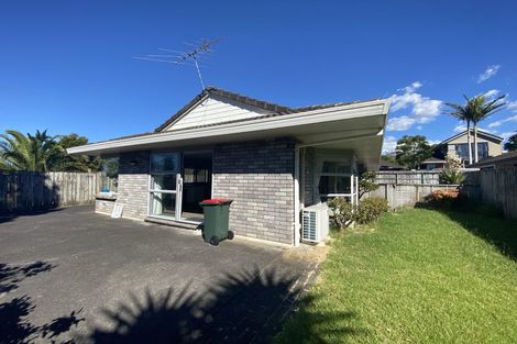 Photo of property in 2/88 Simmental Crescent, Somerville, Auckland, 2014