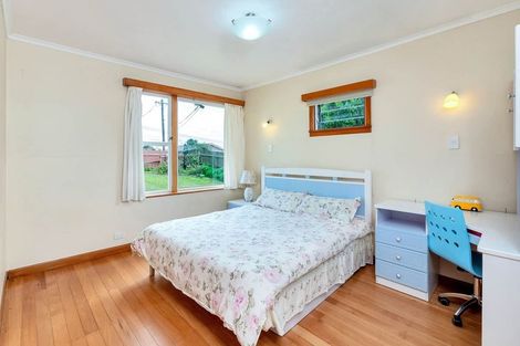 Photo of property in 65 Birkdale Road, Birkdale, Auckland, 0626