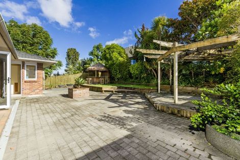 Photo of property in 9 Selwyn Crescent, Forrest Hill, Auckland, 0620