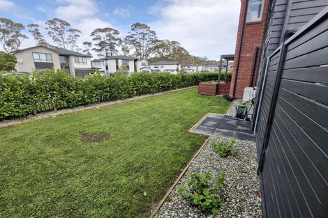 Photo of property in 64 Mettam Drive, Swanson, Auckland, 0614