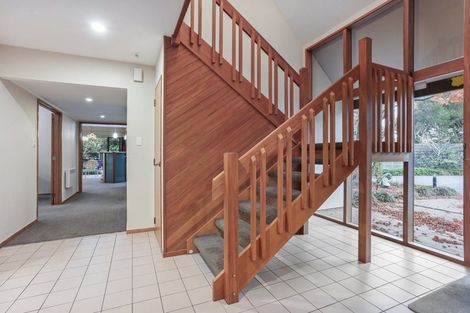 Photo of property in 5 Abbotts Place, Avonhead, Christchurch, 8042