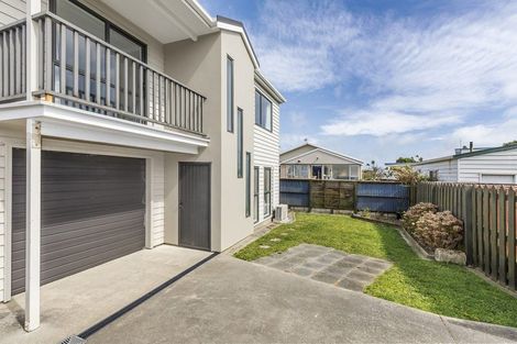Photo of property in 13 Bay Drive, Titahi Bay, Porirua, 5022