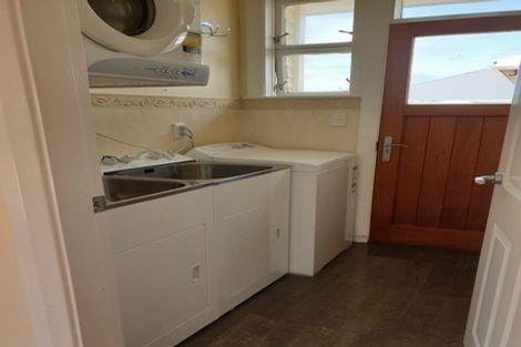 Photo of property in 333 The Parade, Island Bay, Wellington, 6023