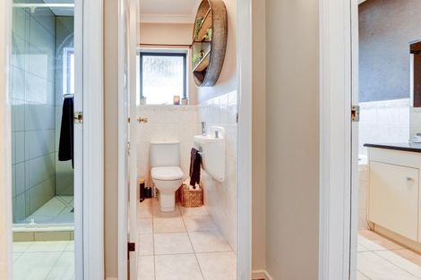 Photo of property in 122 Fitzherbert Avenue, Tawhero, Whanganui, 4501