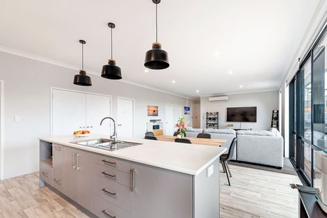 Photo of property in 11 Pinehurst Close, Te Kamo, Whangarei, 0112