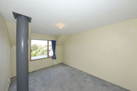 Photo of property in 52 Blue Gum Place, New Brighton, Christchurch, 8083