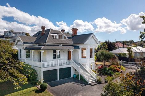 Photo of property in 6 Glade Place, Birkenhead, Auckland, 0626
