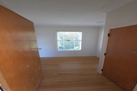 Photo of property in 5 Paulange Place, Pakuranga Heights, Auckland, 2010