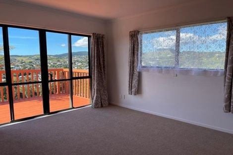 Photo of property in 18 Philomel Crescent, Bayswater, Auckland, 0622