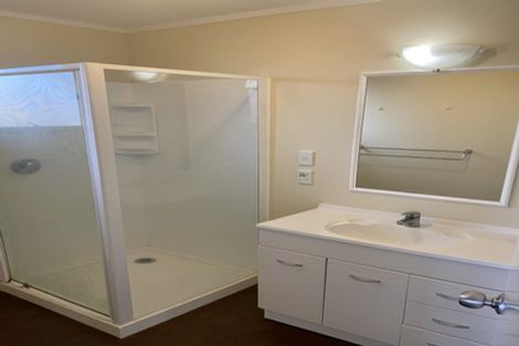 Photo of property in 11 Akehurst Avenue, New Lynn, Auckland, 0600