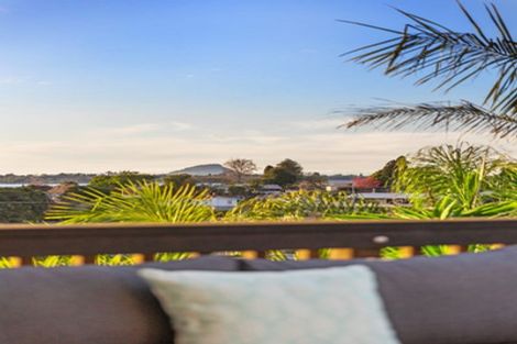 Photo of property in 31 Bayvista Close, Welcome Bay, Tauranga, 3112