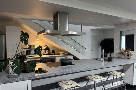 Photo of property in 2/57 Aeroview Drive, Beach Haven, Auckland, 0626