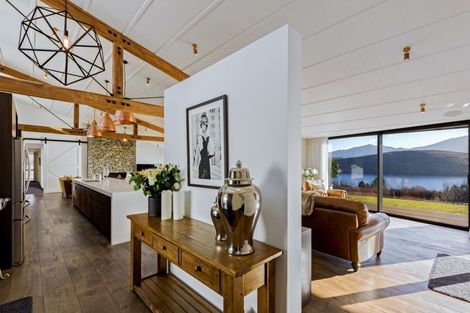 Photo of property in 6 Hayes View Lane, Lake Hayes, Queenstown, 9371