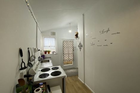 Photo of property in 36 Rolleston Street, Mount Cook, Wellington, 6021