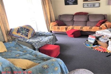 Photo of property in 27 Kamahi Avenue, Hawera, 4610