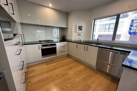 Photo of property in 22u7 Oriental Terrace, Oriental Bay, Wellington, 6011