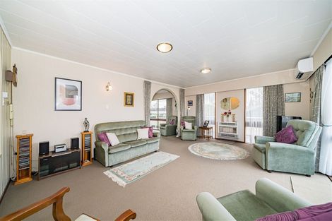 Photo of property in 19 Sandstrom Grove, Feilding, 4702