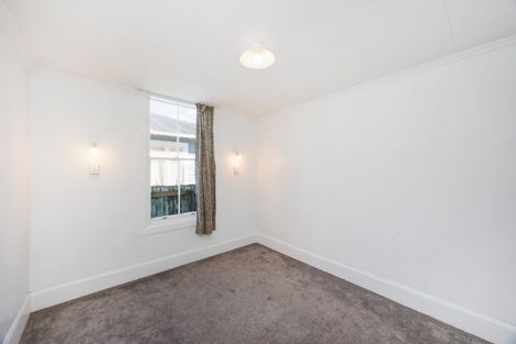 Photo of property in 21 Edgeware Road, Palmerston North, 4410