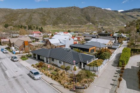 Photo of property in 8a Naylor Street, Clyde, 9330