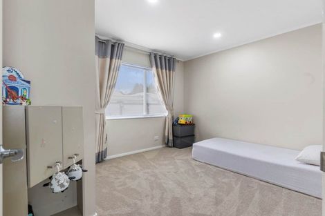 Photo of property in 58a Tironui Road, Takanini, 2112