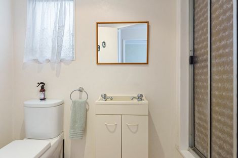 Photo of property in 36 Simcox Street, Otaki Beach, Otaki, 5512