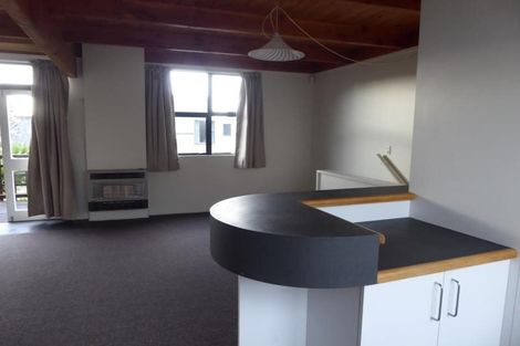 Photo of property in 80u2 Hobson Street, Thorndon, Wellington, 6011