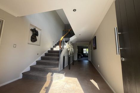 Photo of property in 74 Willowview Drive, Redwood, Christchurch, 8051