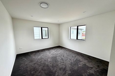 Photo of property in 17b Martin Place, Kelston, Auckland, 0602