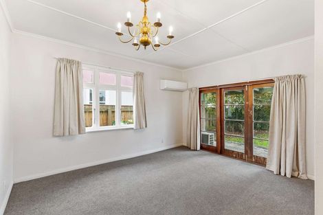 Photo of property in 6 Murray Street, Aramoho, Whanganui, 4500