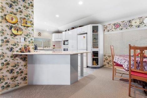 Photo of property in 118 Hillcrest Road, Whakatane, 3120