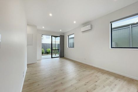 Photo of property in 11 Ara Reti, Mangere, Auckland, 2022