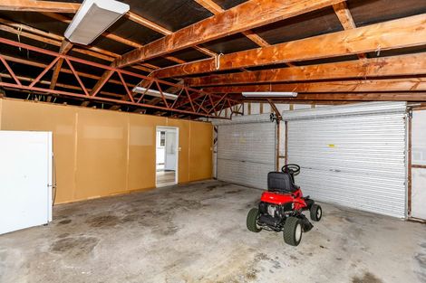 Photo of property in 20 Mace Terrace, Oakura, 4314
